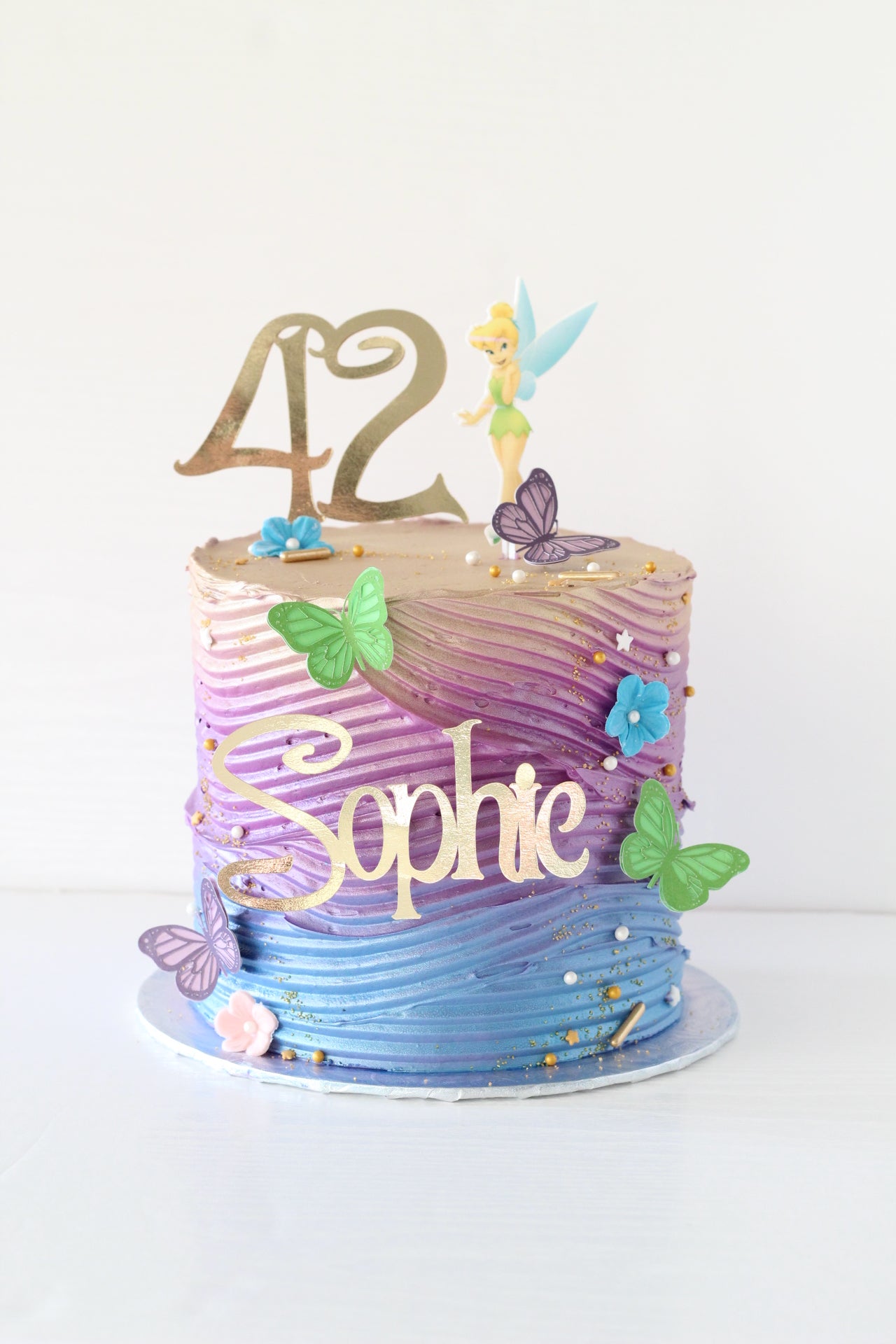 Gâteau personnalisé de luxe ( beaucoup de décoration)